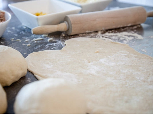 How to Make Perfect Pizza Dough at Home - Deco Brands